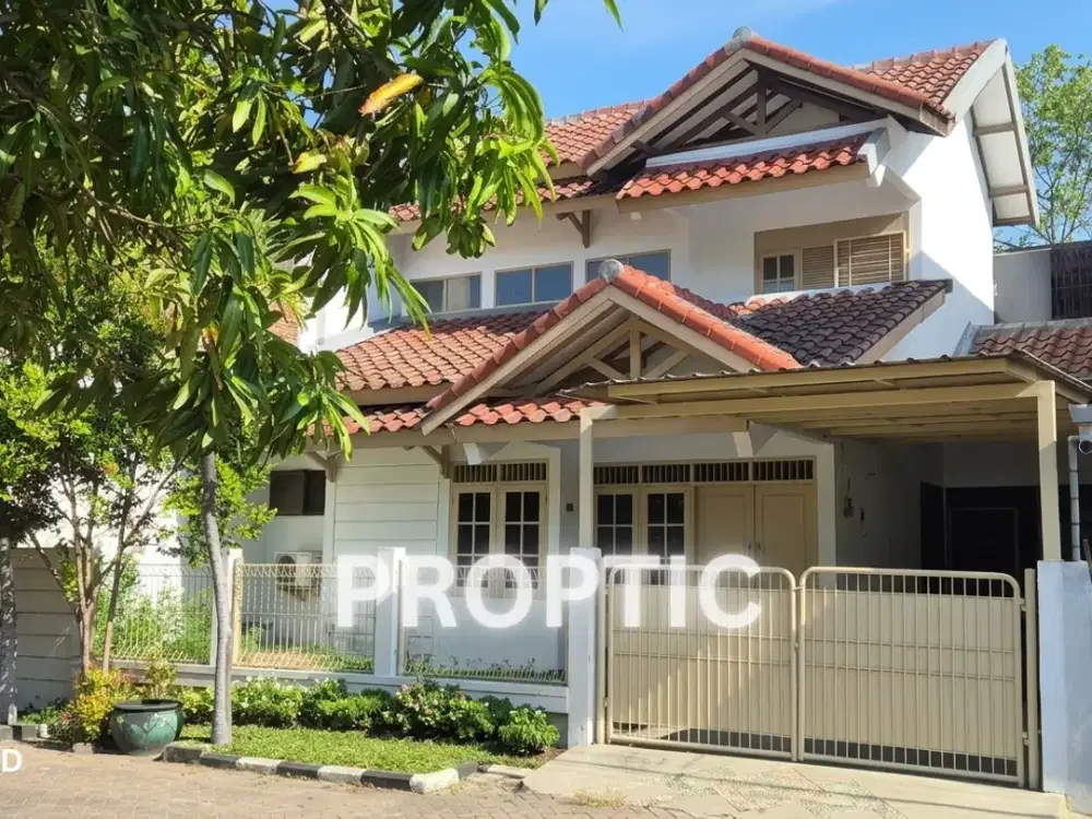 Rumah 2 Lantai Prapen Surabaya - Rm320apd