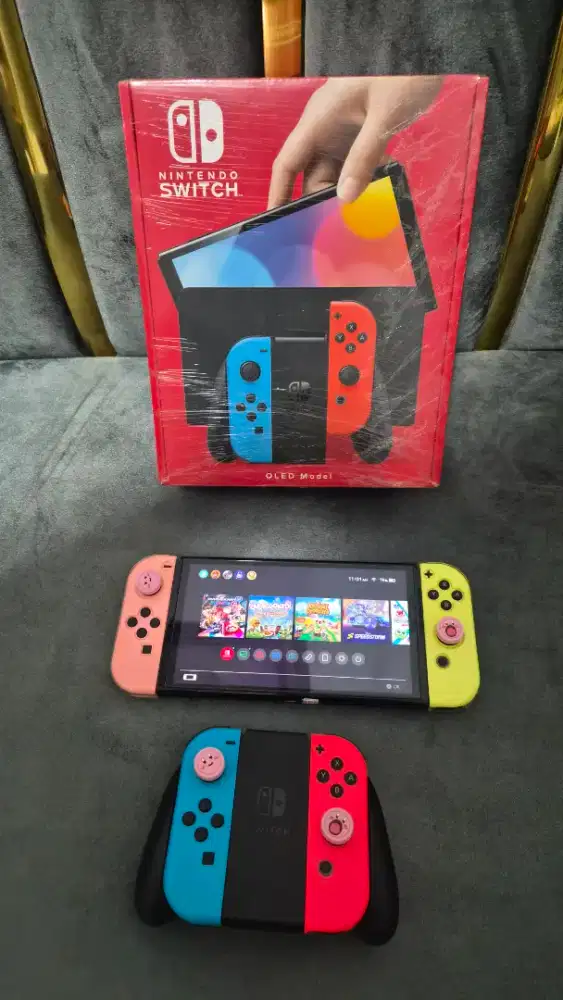 Nintendo Switch OLED include 512GB Sandisk