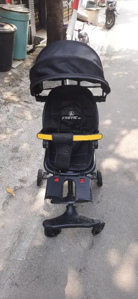Stroller exotic