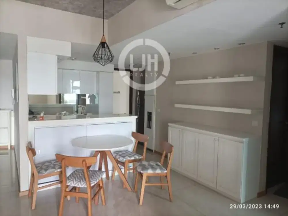 APARTEMEN SHERWOOD RESIDENCE TOWER REGENT KELAPA GADING