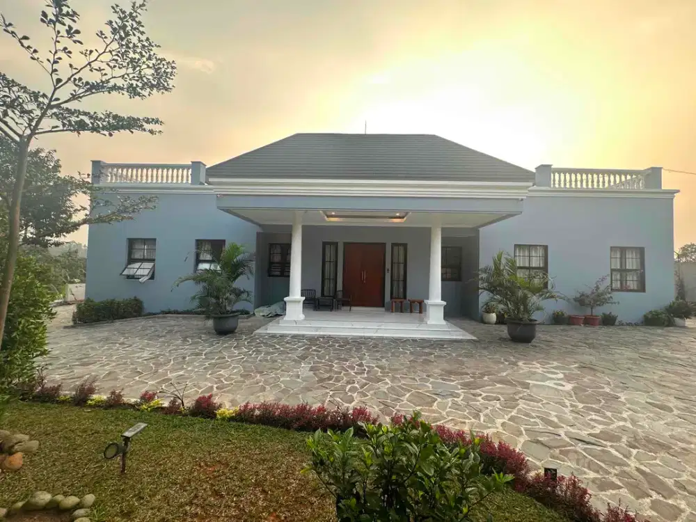 Villa / Rumah Mewah view Gunung Salak  di sentul