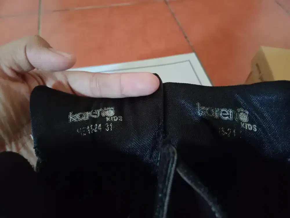 Sepatu Karens Kid