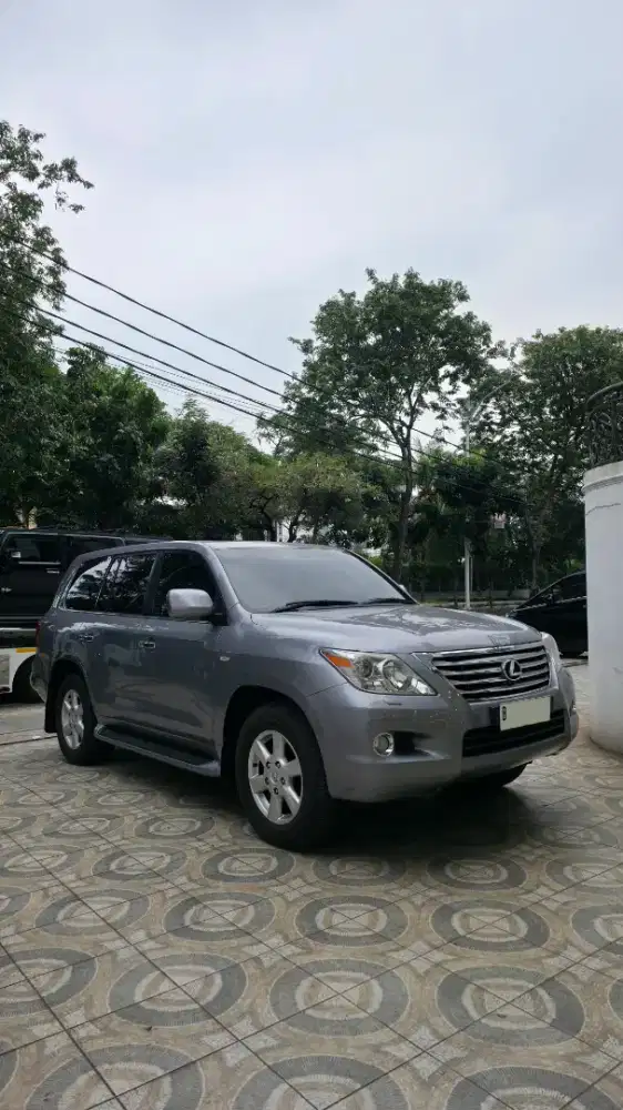 Lexus LX570 2010