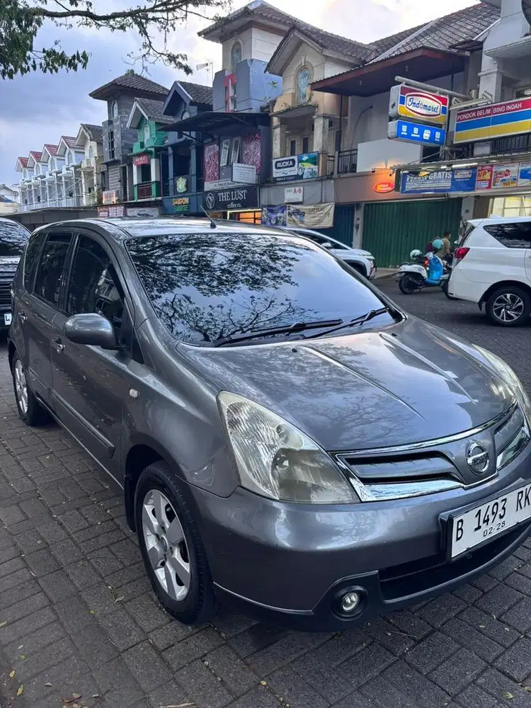 Nissan Livina 1.5 AT 2009
