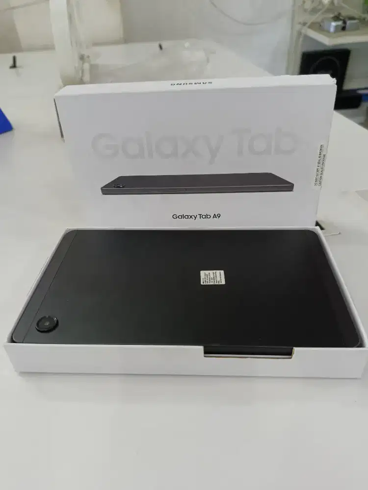 tablet samsung A9 4/64,fulset,no minus,belum pernah bongkar,seken