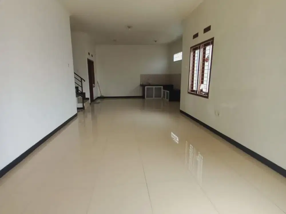 Rumah bagus terawat siap huni di sariwangi bandung