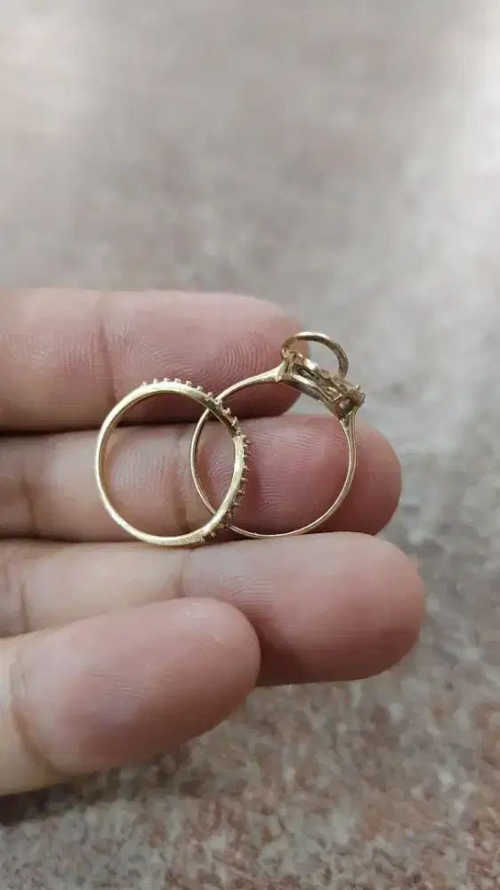 AYO JUAL EMAS SEKARANG, HARGA MULAI ANJLOK