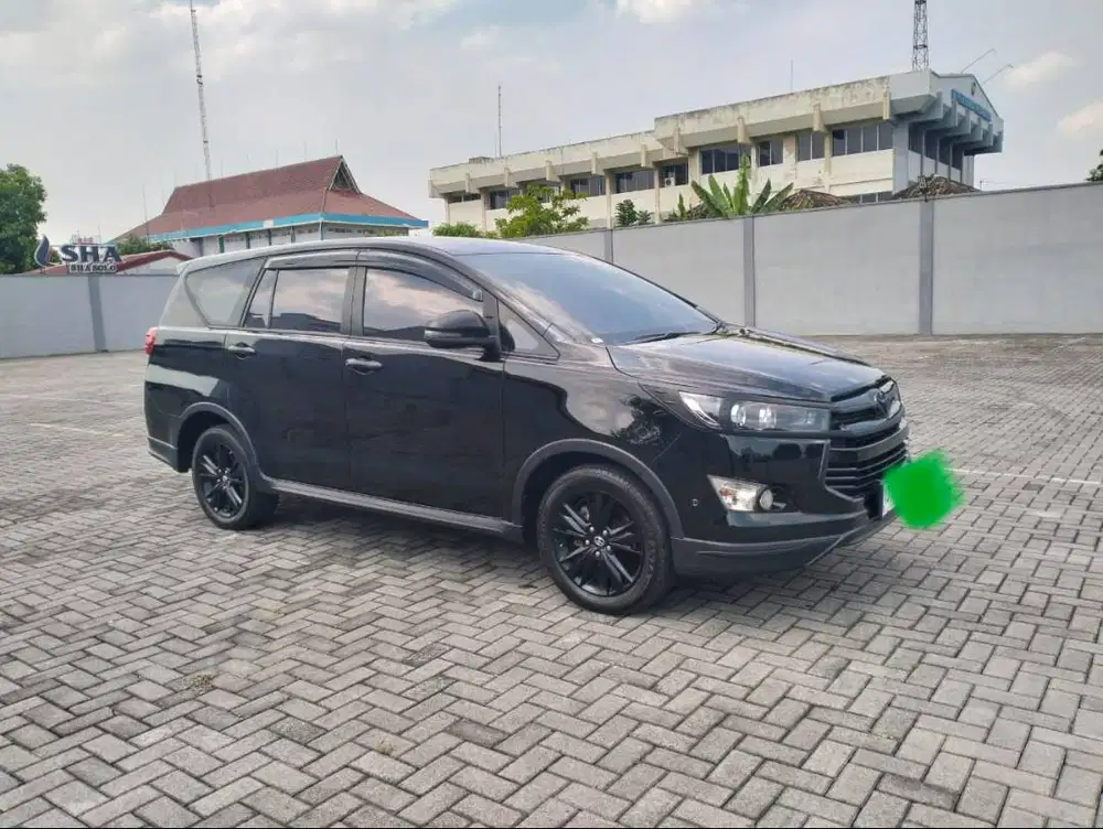 Dijual Cepat Mobil Innova Venturer Diesel