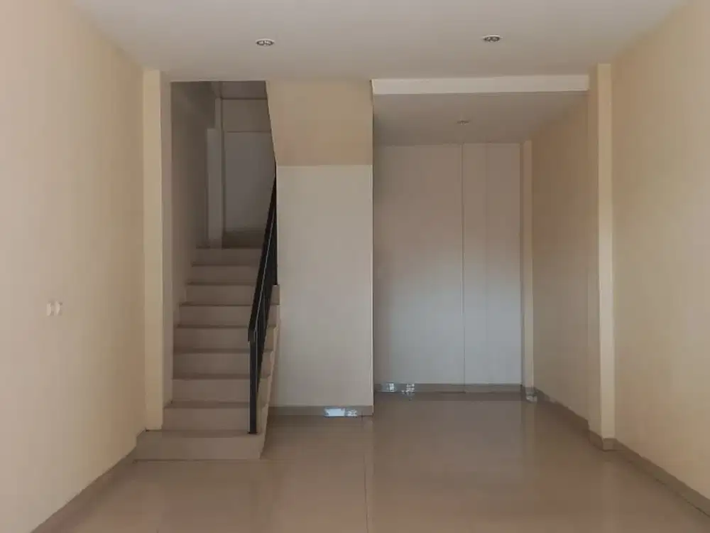 Jual Cepat Ruko Gandeng Plus Rooftop Lokasi Tanjung Priok Jakarta Utara Cocok Untuk Office / Usaha