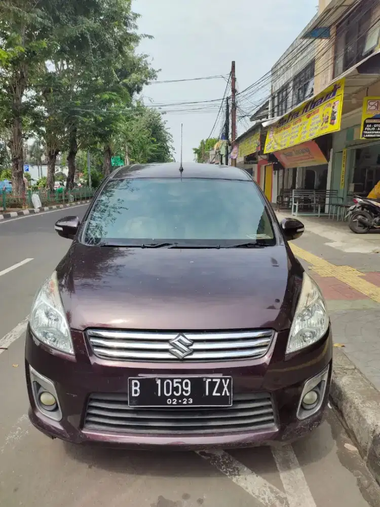 JUAL PRIBADI MOBIL ERTIGA 2013