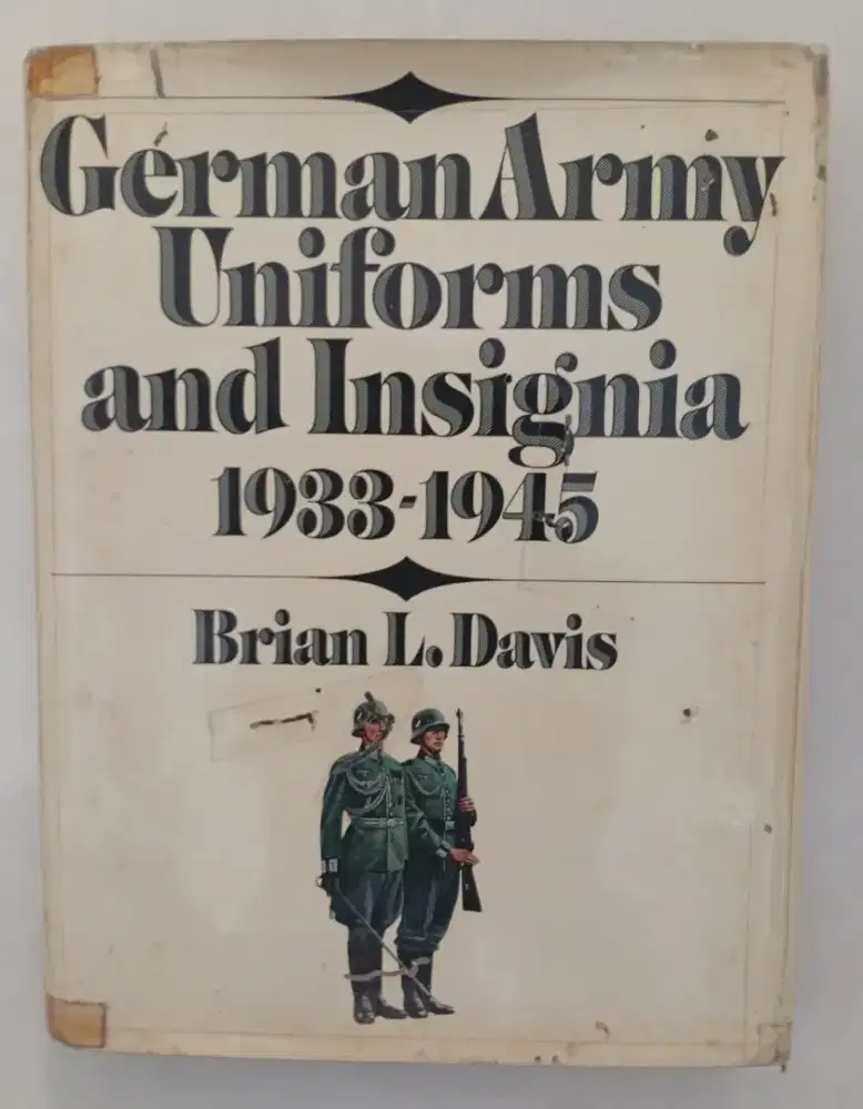 JUAL BUKU GERMAN ARMY UNIFORM INSIGNIA 1933-1945 Brian L. Davis