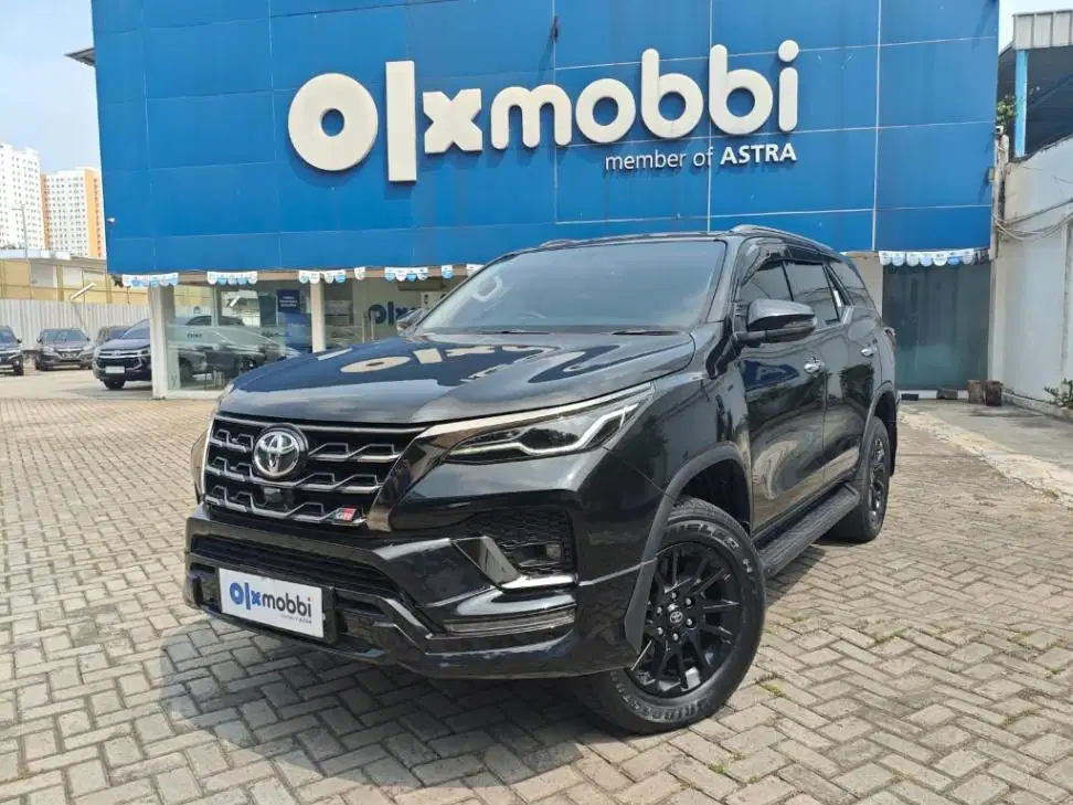 KM Rendah - Toyota Fortuner 2.8 VRZ GR Sport-AT 2022