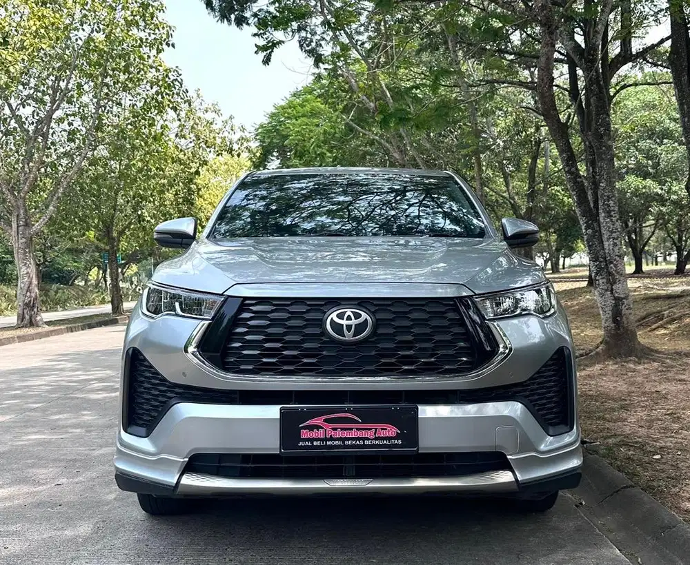 Toyota innova Zenix V Hybrid mat 2024 modelista Km rendah mulus