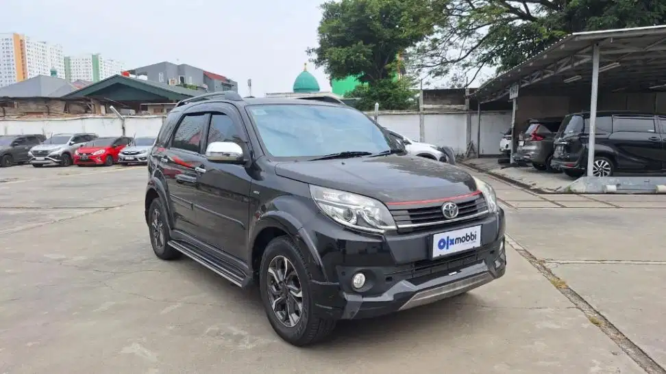 Pajak Panjang - Toyota Rush 1.5 TRD Sportivo Ultimo Bensin-AT 2017