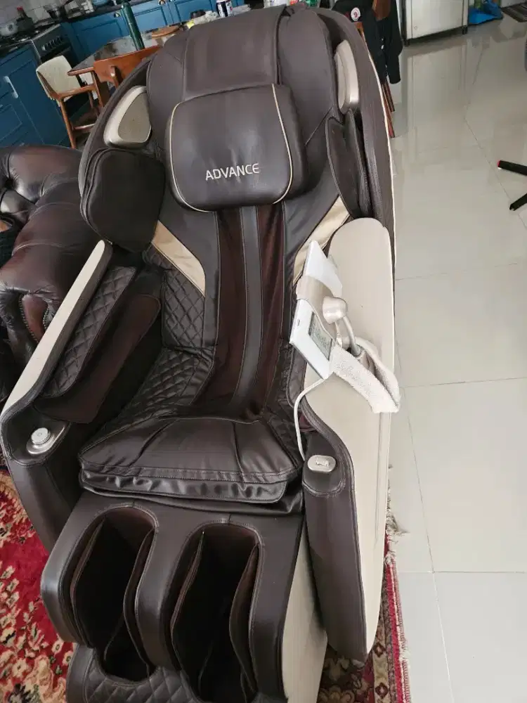 Amari Diamond Premium Massage Chair