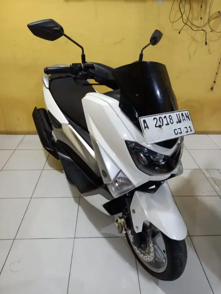 Yamaha nmax putih old