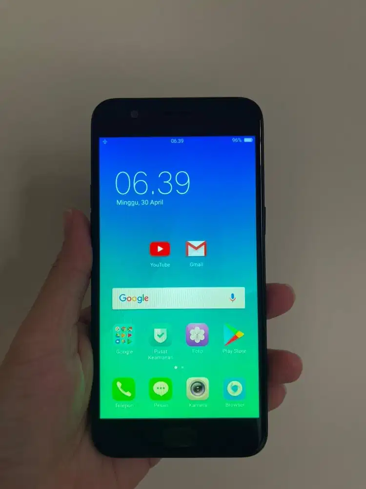 Oppo RAM 3GB / 32 GB