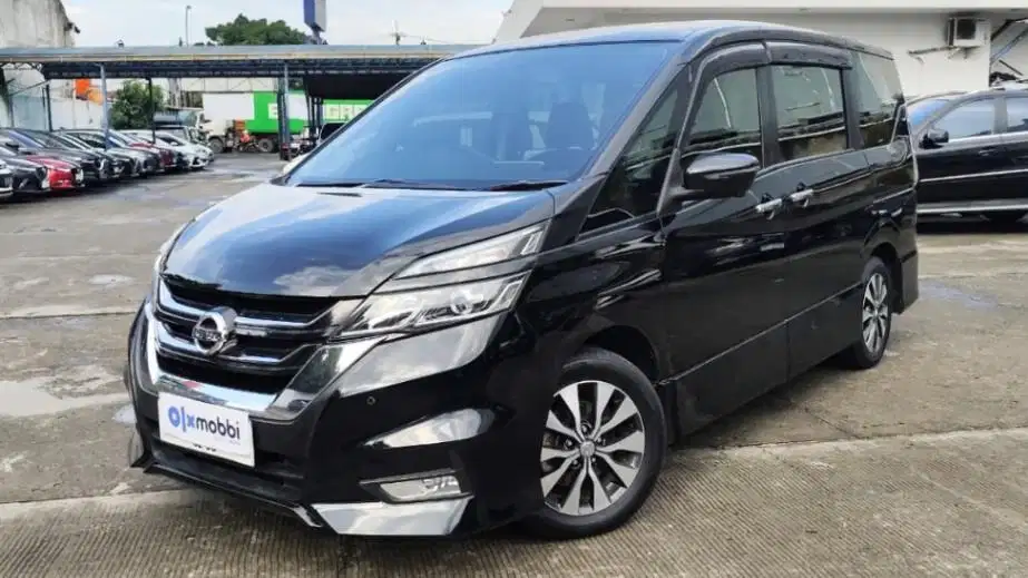 Pajak Panjang - Nissan Serena 2.0 Highway Star Bensin-AT 2019