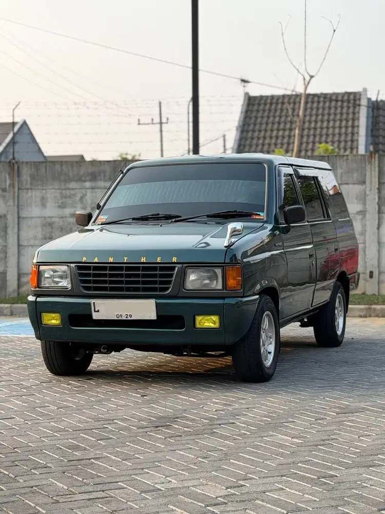 Isuzu Panther 2.5 New Royale Injection 2000