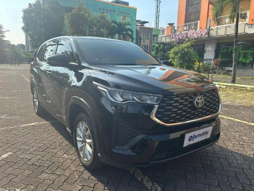 Pajak Panjang - Toyota Kijang Innova 2.0 Zenix V CVT Bensin-AT 2023