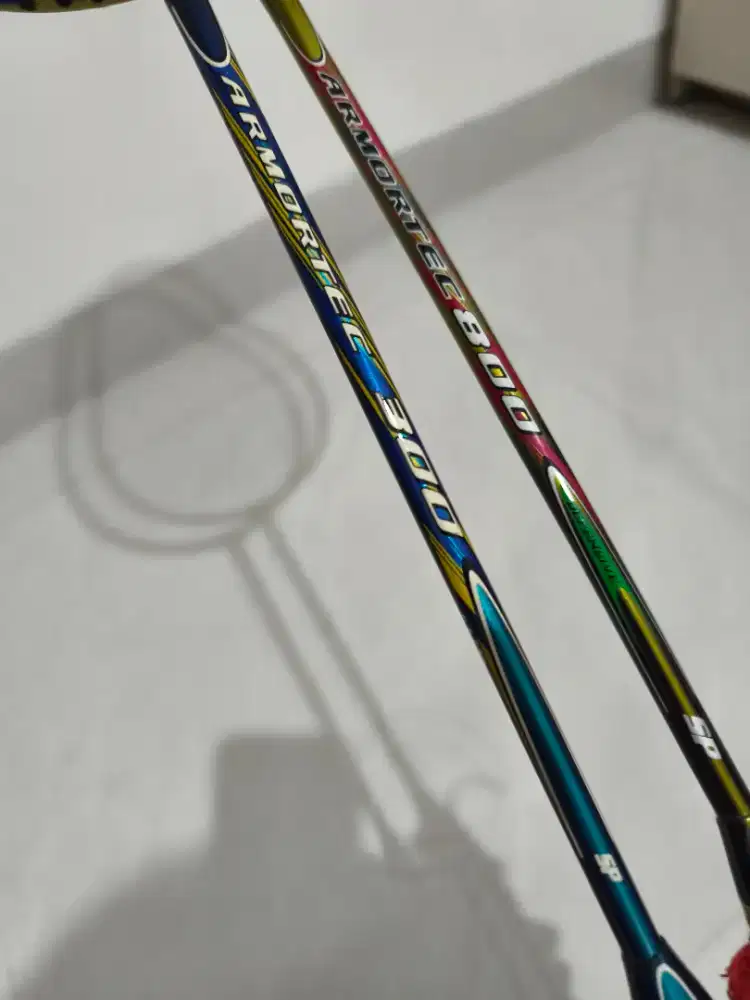 Jual cepat raket Yonex Armortec 800 dan 300 ori japan bekas