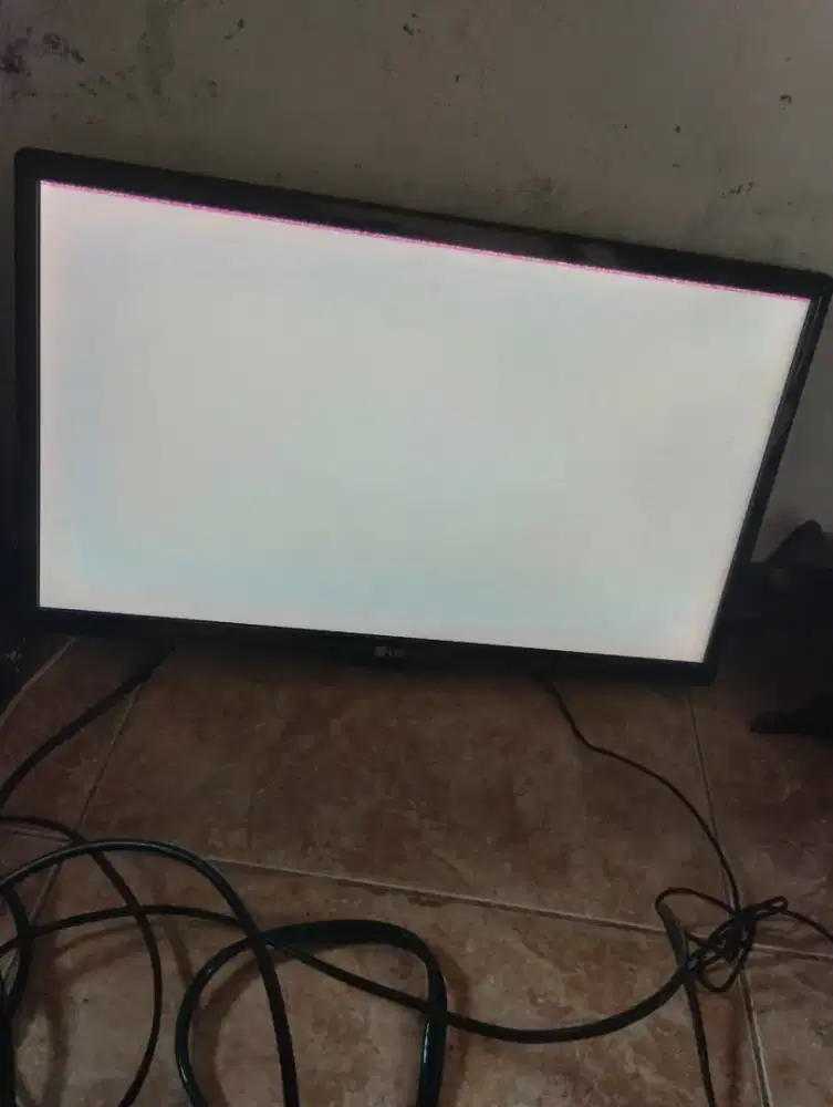 Tv LG 22  led  trobel