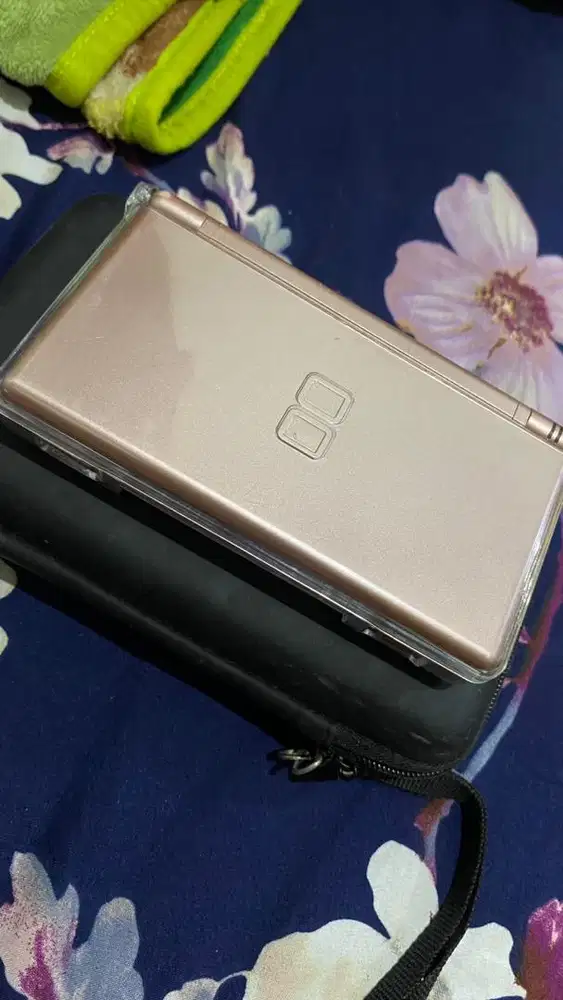 Nintendo DS Lite Pink gold