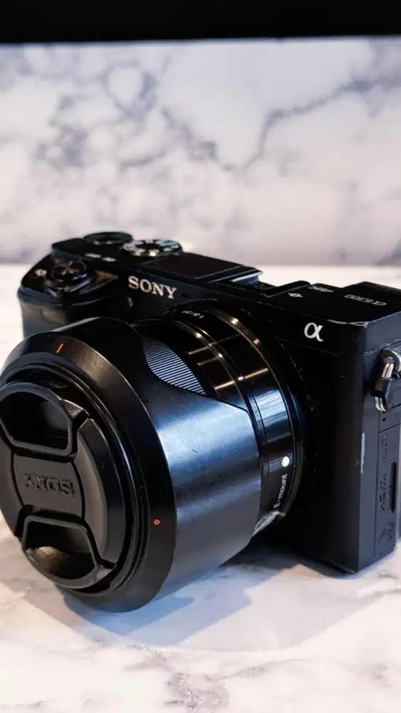 SONY 6300 + Lensa 35mm
