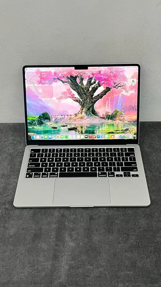 Macbook air m2 2022 Ram 8/256Gb chip-Apple m2 13inch