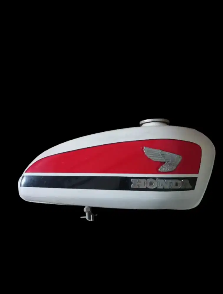 Gastank / Tangki Honda CB 100 K2 Gelatik