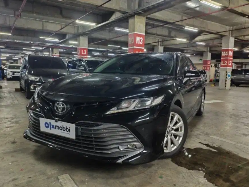 DP MURAH Toyota Camry 2.5 V Bensin-AT 2019 Hitam CEAFZ