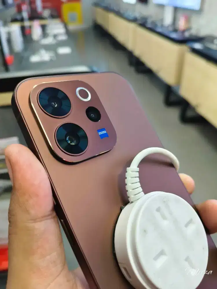 Vivo V70 5G,, Camera Zeiss,, bisa cicilan syarat KTP ajaa