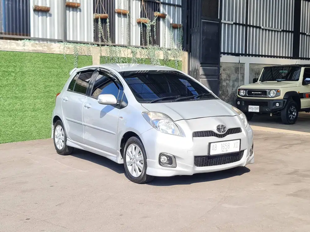 Km 80 ribu Yaris S limited 2012 matic