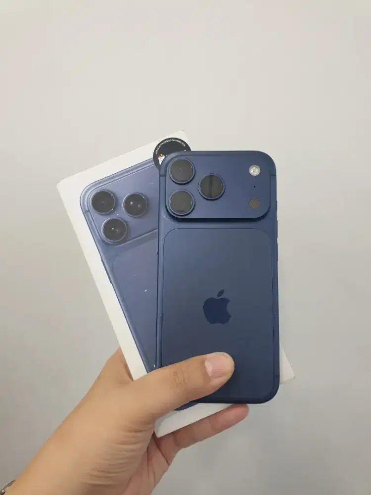 Iphone 17 pro 1tb deep blue