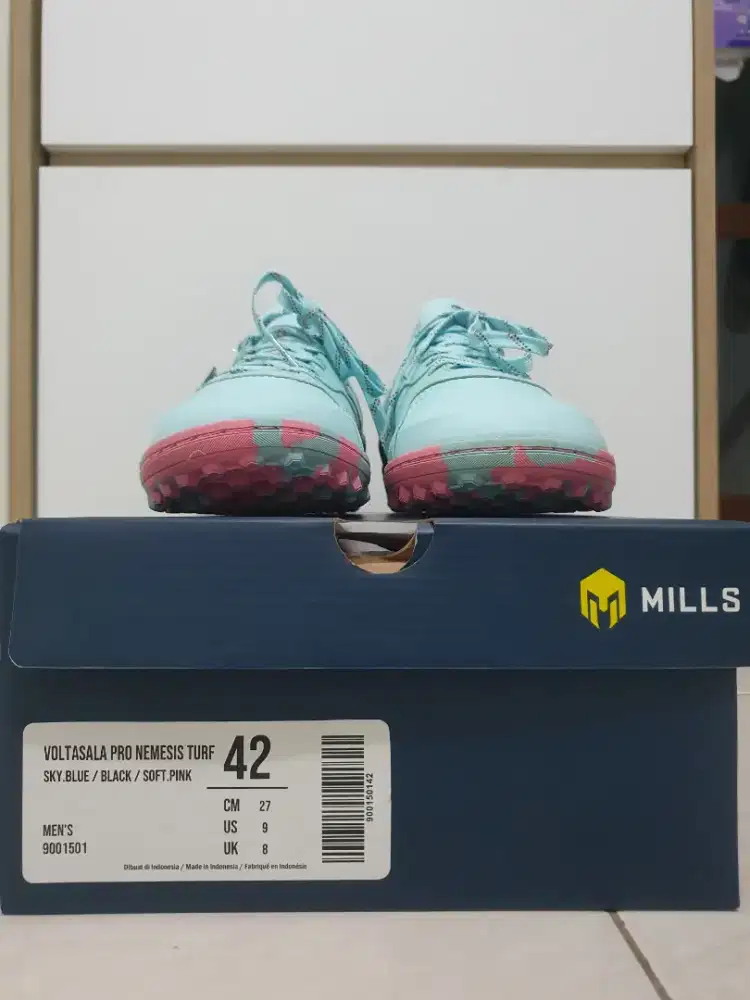 Sepatu minisoccer size 42, MILLS VOLTASALA PRO NEMESIS TURF