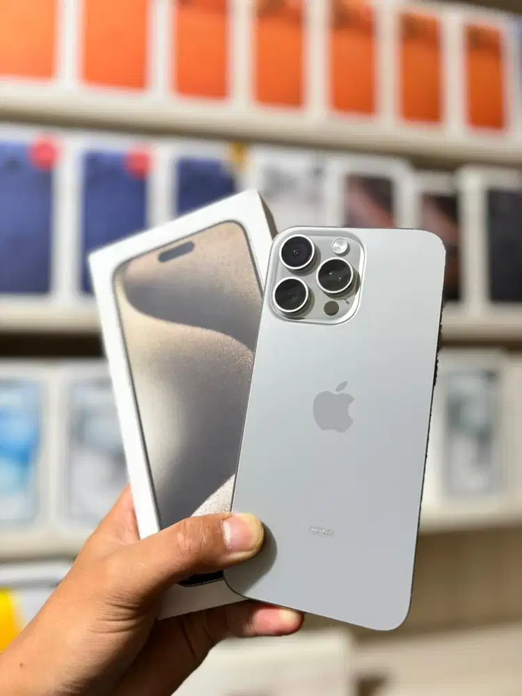 iPhone 15 Pro Max 256GB Ex iBox Resmi Like New Fullset Original