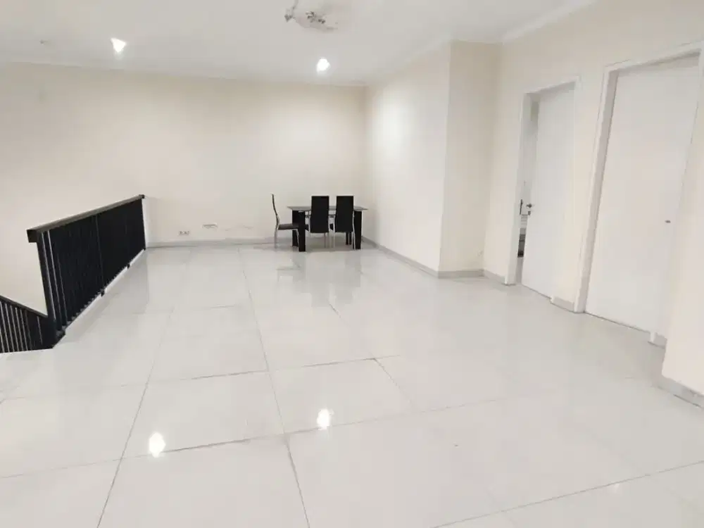 Dijual Rumah Saiap Huni Dalam Cluster Sektor 9 Bintaro Jaya Tangsel GB-18438