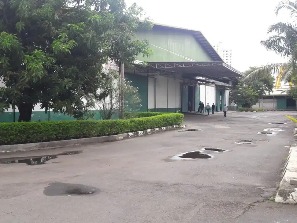 Disewakan gudang 3700m2 di pegangsaan 2 kelapa gading jakarta utara