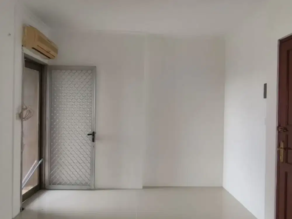 Disewakan Apartemen Mediterania Garden Residences 1 type 2 BR kondisi Kosongan