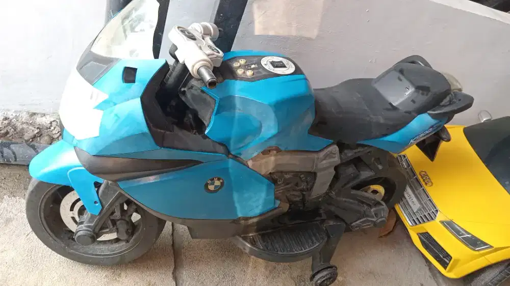 Motor motoran Aki