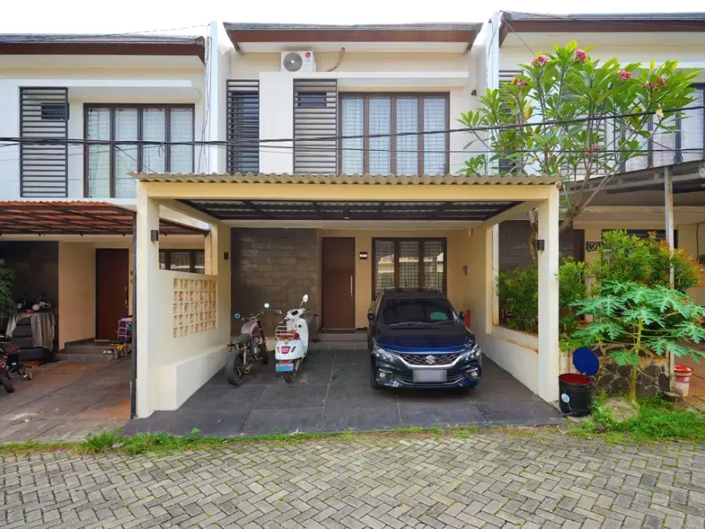 Rumah Terawat 2 Carport Dekat Transpark Mall Bintaro Bisa KPR J-23362