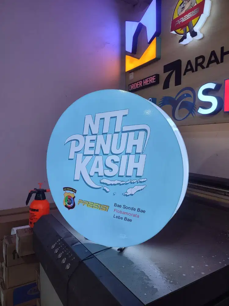 NEON BOX, NEON FLEX, HURUF TIMBUL, DISPLAY AKRILIK, FRAME AKRILIK
