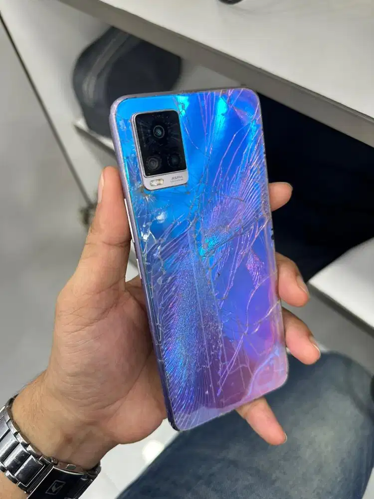 JUAL VIVO V20 RAM 8+4GB MEMORI 128GB
