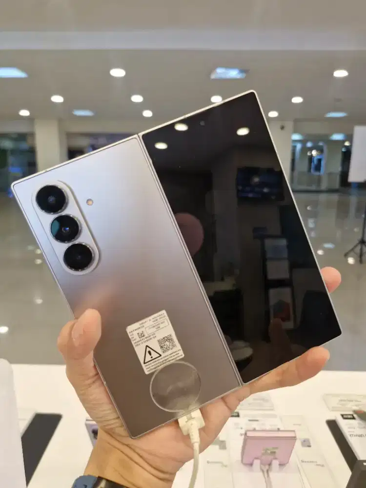 SAMSUNG GALAXY Z FOLD 7