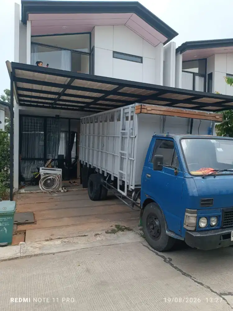 Jasa pindahan rumah pakai Truk double 6 ban
