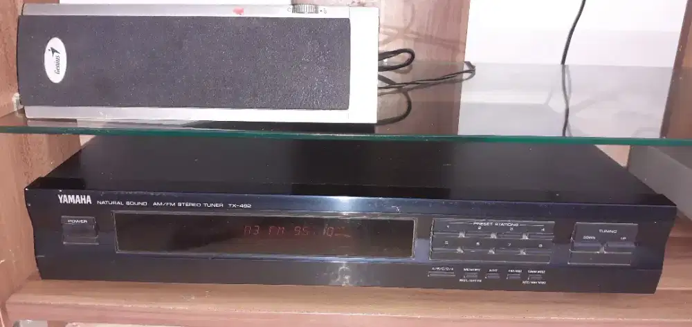 Radio tuner Yamaha FM /AM tipe TX 492
