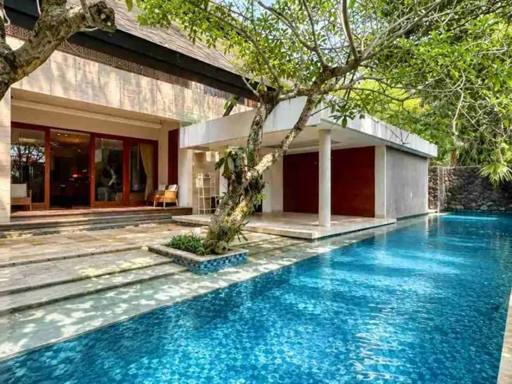 Patra Kuningan Luxury Tropical House Jalan Lebar Posisi Hoek