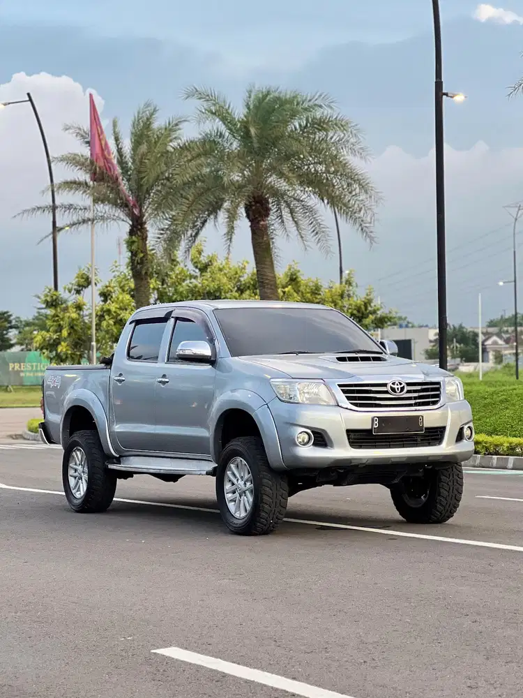 Toyota Hilux 2.5 V Automatic 4X4 2015