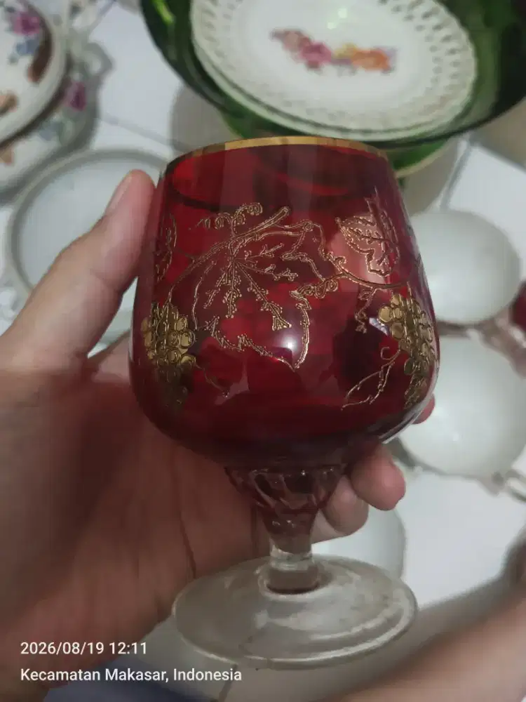 VINTAGE,Gelas Brandy Kristal Ruby Red Cranberry Gold Gilt Grape Motif