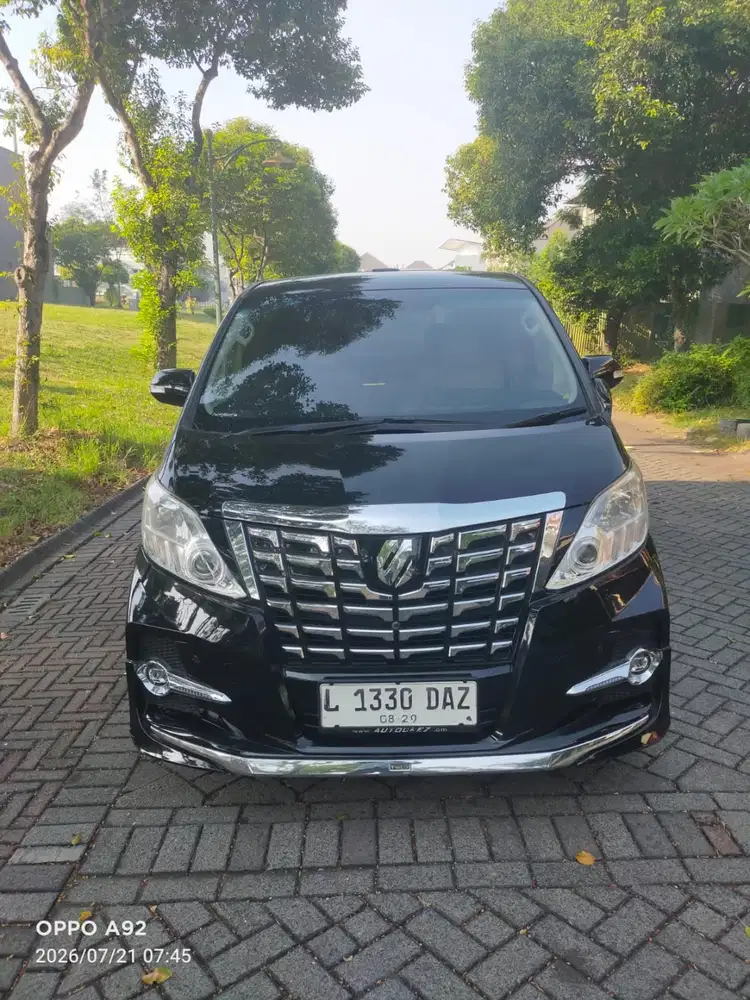 Toyota Alphard 2009